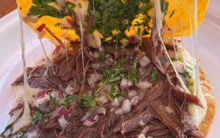 Corn Tortilla Birria Sincronizada