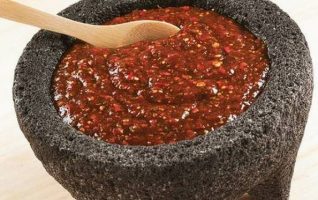 1/2 Liter of Red Picante Salsa