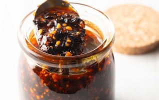 Chili Oil (2 oz)
